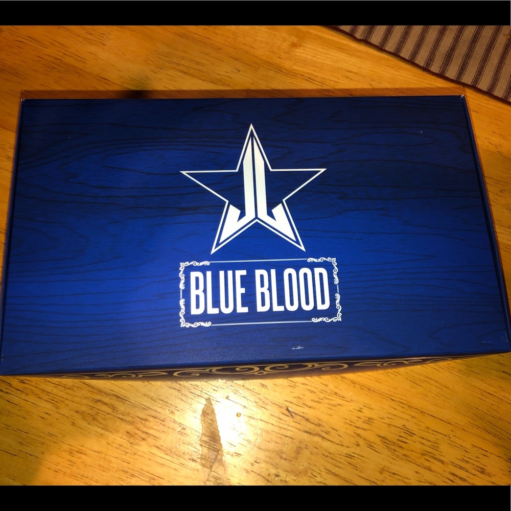 Jeffree Star Blue Blood Palette